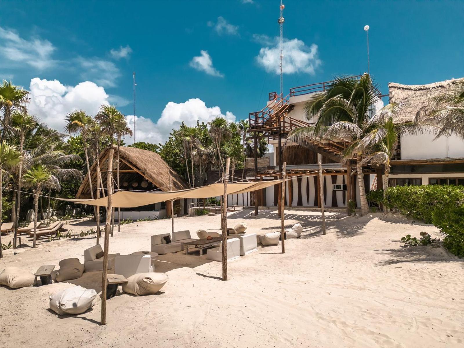 Niken Beachfront Tulum Hotel Exterior photo