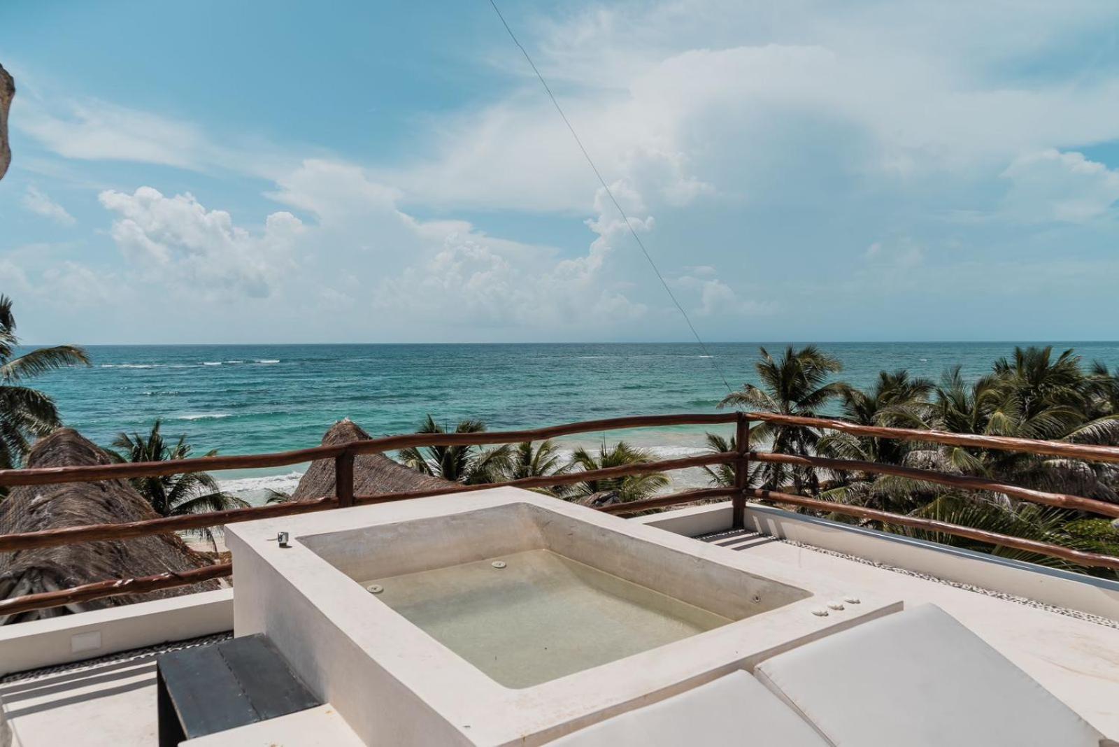 Niken Beachfront Tulum Hotel Exterior photo