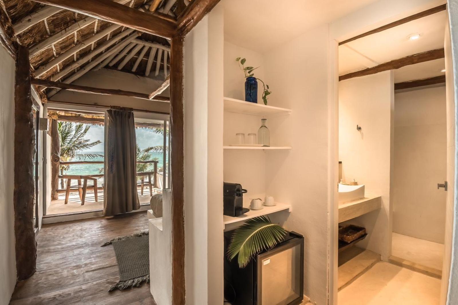Niken Beachfront Tulum Hotel Exterior photo