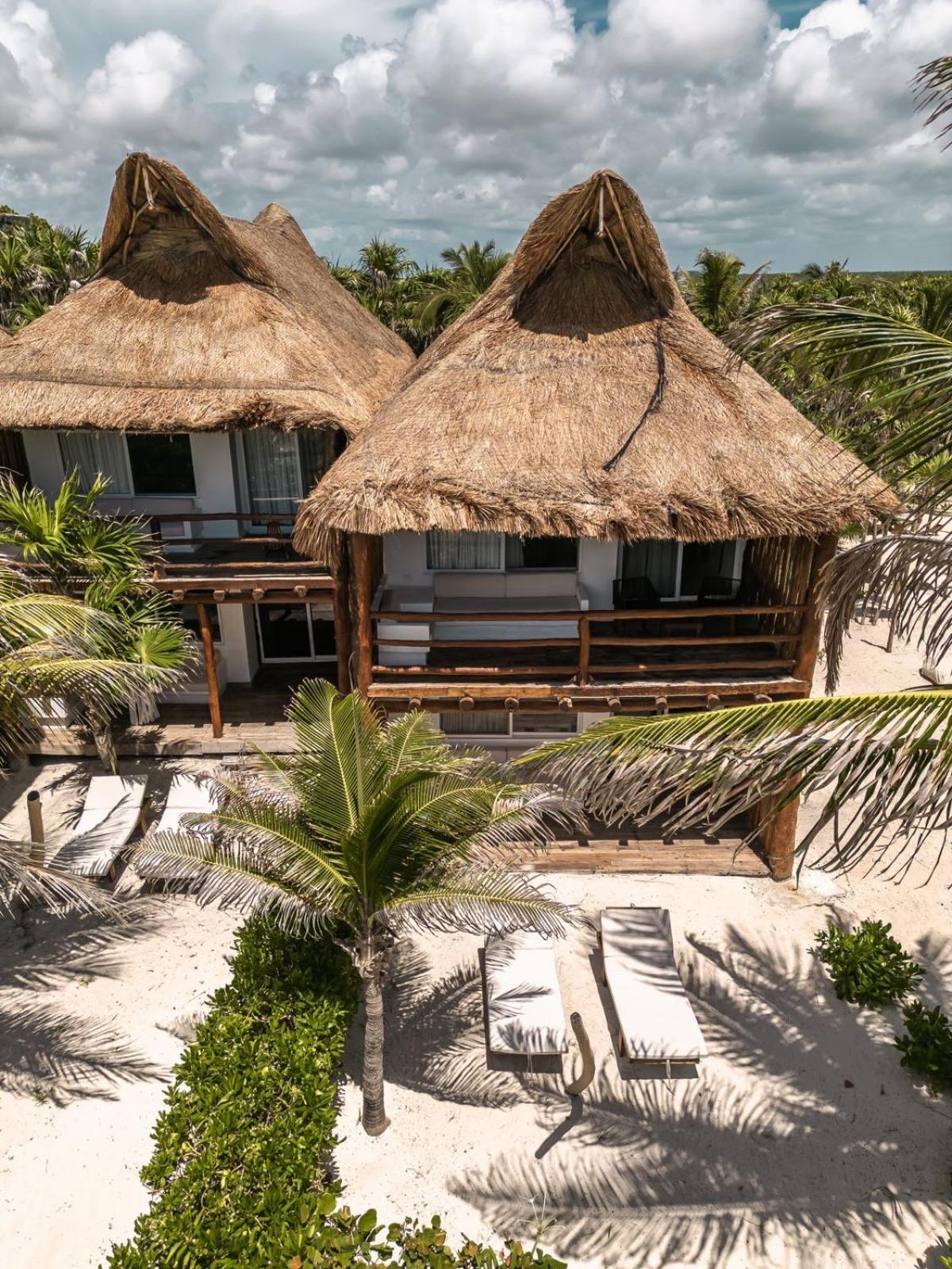 Niken Beachfront Tulum Hotel Exterior photo
