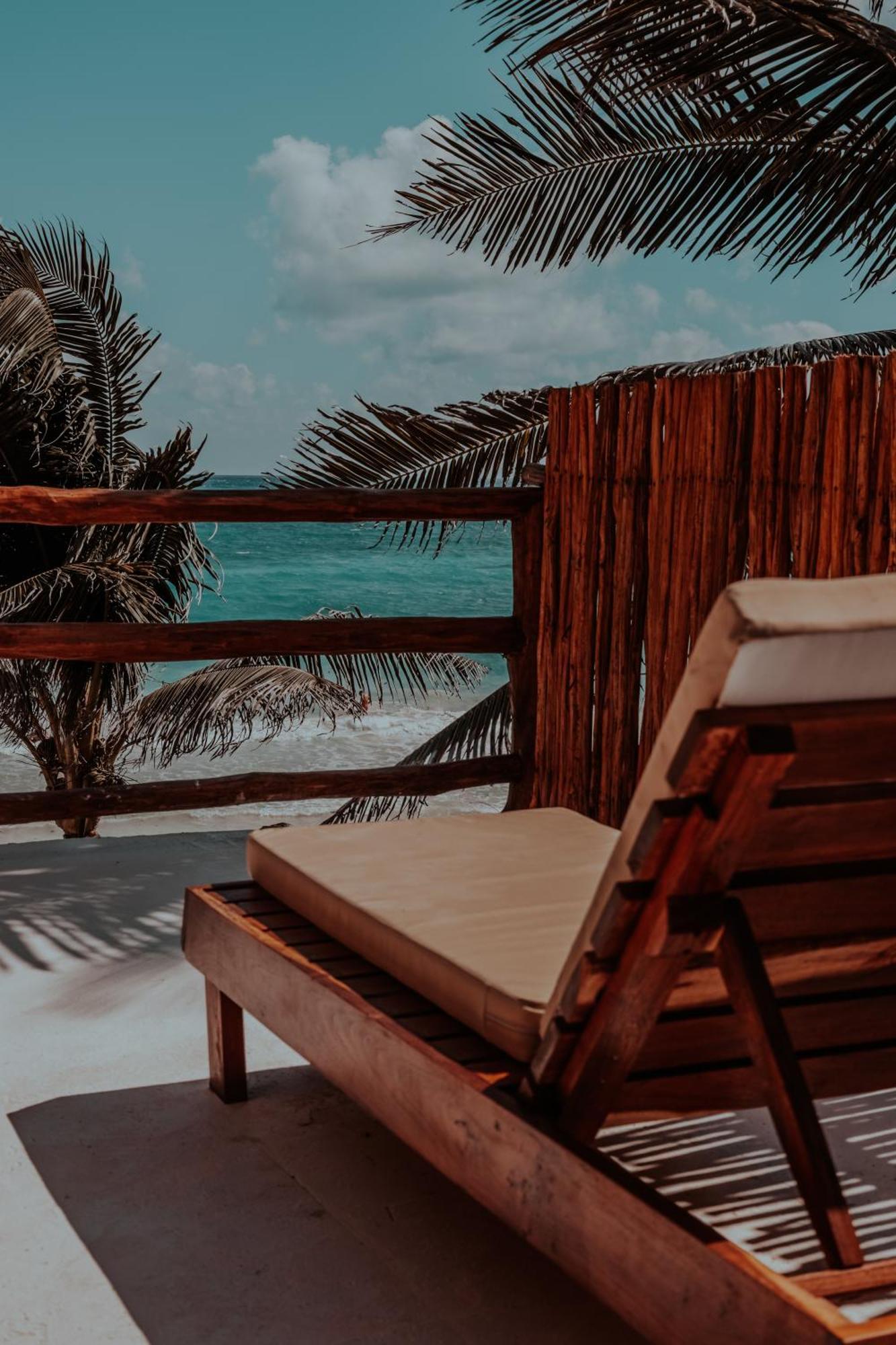 Niken Beachfront Tulum Hotel Exterior photo